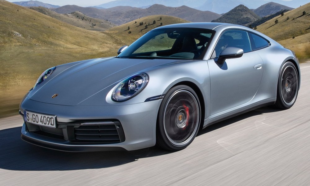 Porsche готовит 911 к рестайлинг
