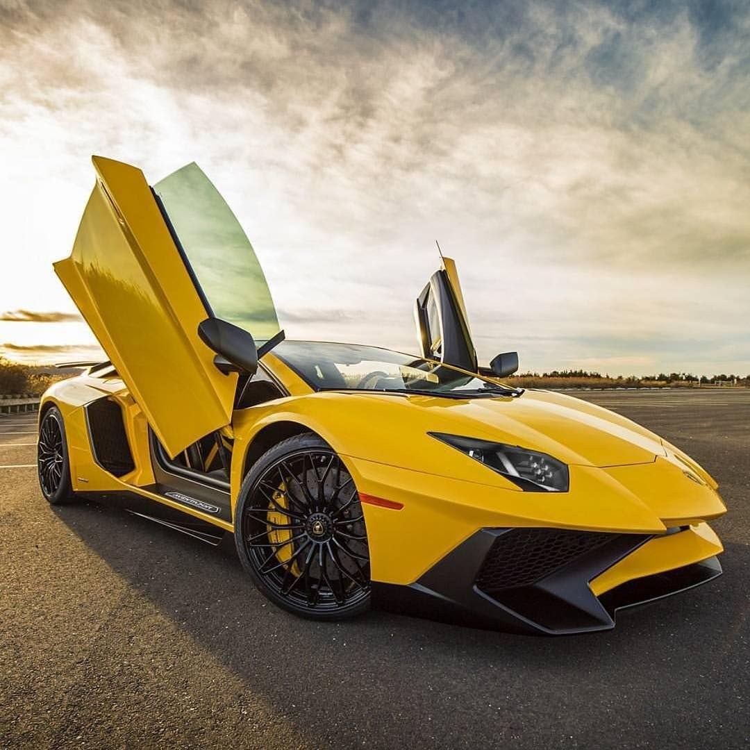 Lamborghini: Икона скорости и стиля